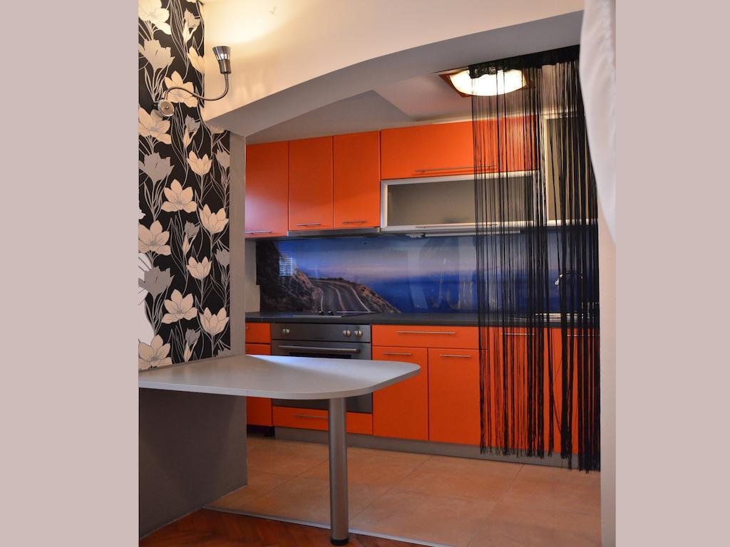 Hostel Kalonis Skopje Buitenkant foto
